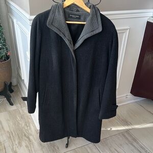 MONA LISA Women's Elegant Black Winter Coat with Gray Accent and wool blend